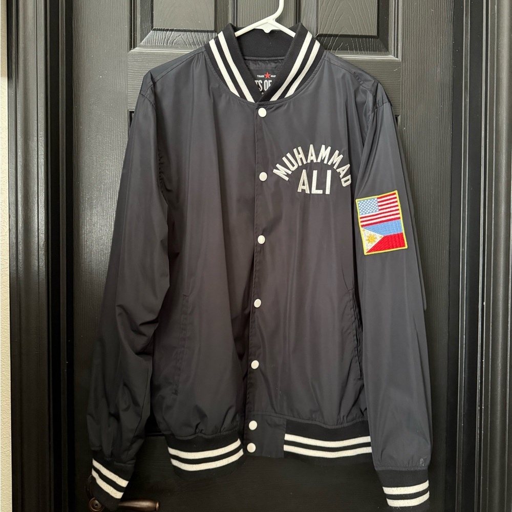 Roots of Fight Muhammad Ali Black Bomber / Varsity Jacket “Thrilla in Manila”